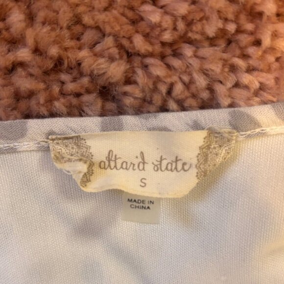 Altar'd State Women Casual Dress Gray Leopard Romantic Wrap Ruffle Size Small - Picture 3 of 4